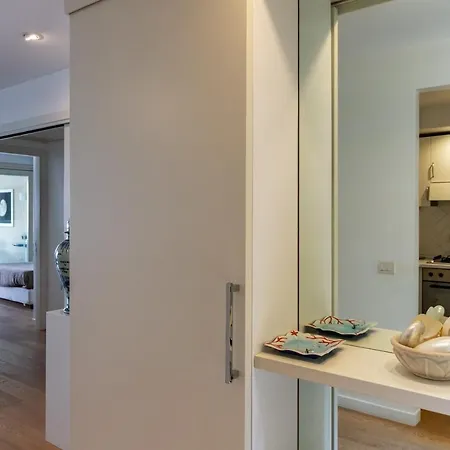 Beautiful In The Centre Of Apartment