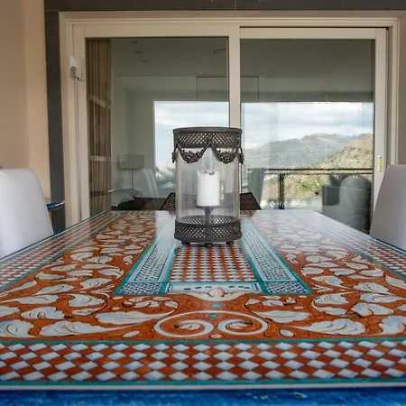 Beautiful In The Centre Of Apartment *