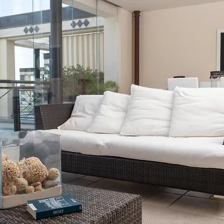 Beautiful In The Centre Of Lägenhet *