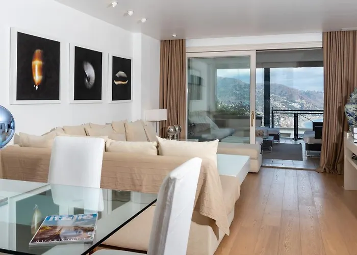 Beautiful In The Centre Of * Taormina